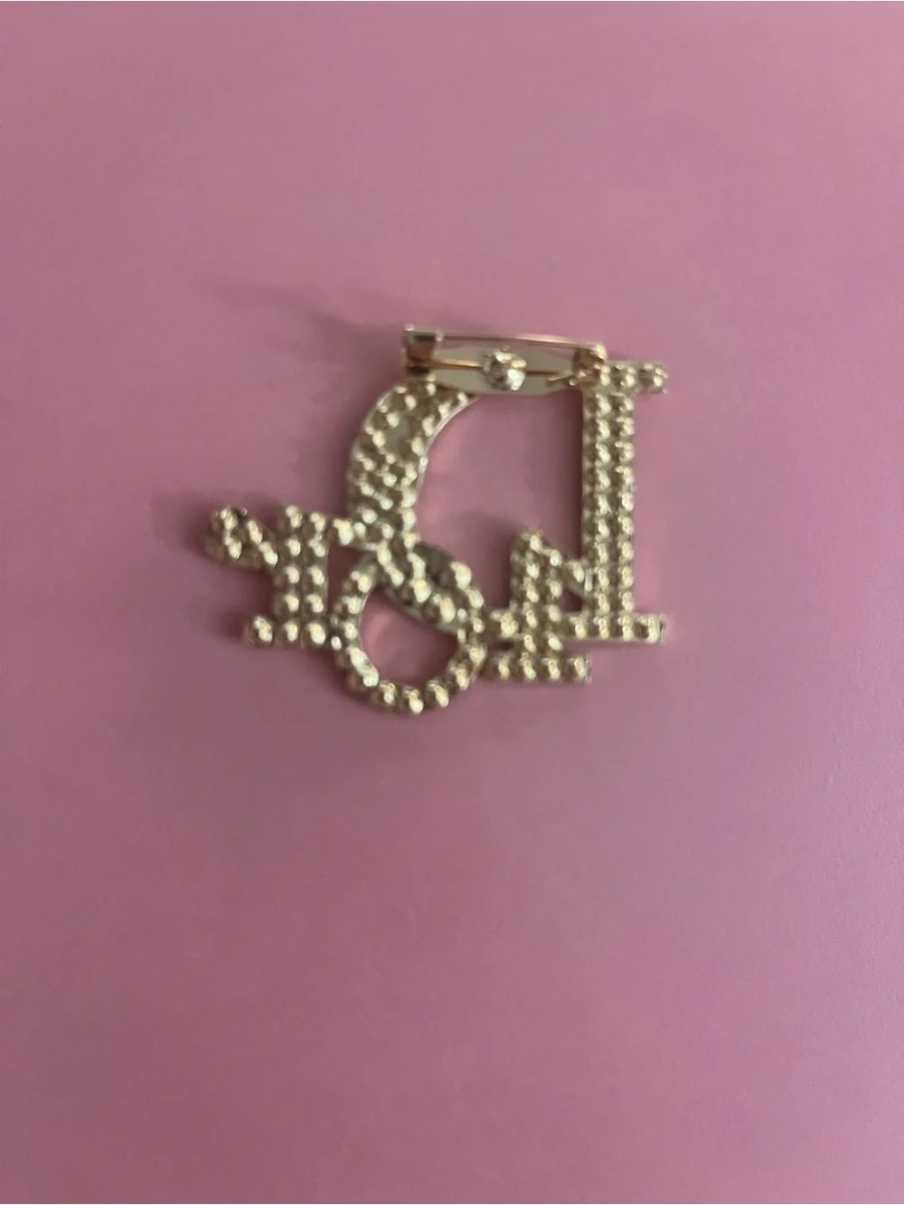 Crystal-Embellished Gold Letter Brooch - D Pin